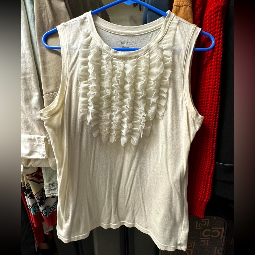 GAP cream ruffled dressy tank (size M)